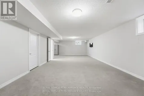 162 Lumen Place Ottawa ON K1W 0T1
