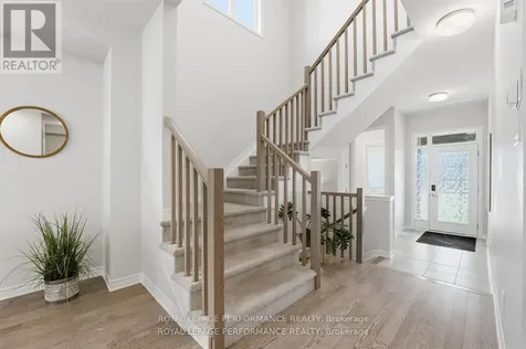 162 Lumen Place Ottawa ON K1W 0T1