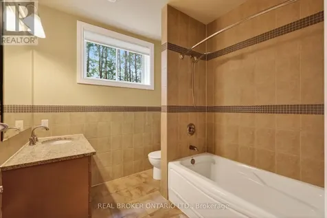 465 Lockmaster Crescent Ottawa ON K4M 1L9