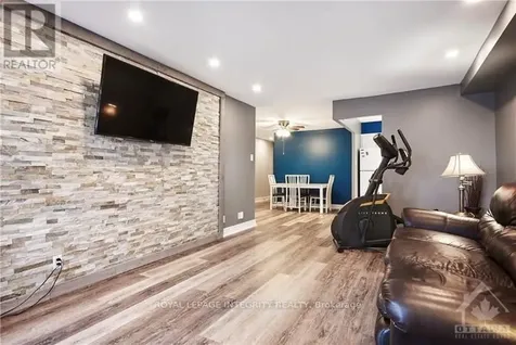 158A Mcarthur Avenue Ottawa ON K1J 7E7