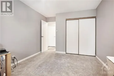 158A Mcarthur Avenue Ottawa ON K1J 7E7