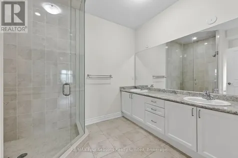 100 Kari Crescent Collingwood ON L9Y 5B4