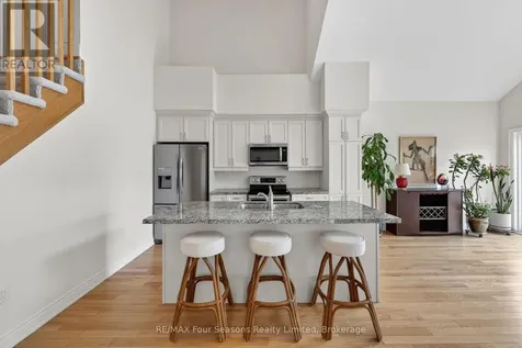 100 Kari Crescent Collingwood ON L9Y 5B4