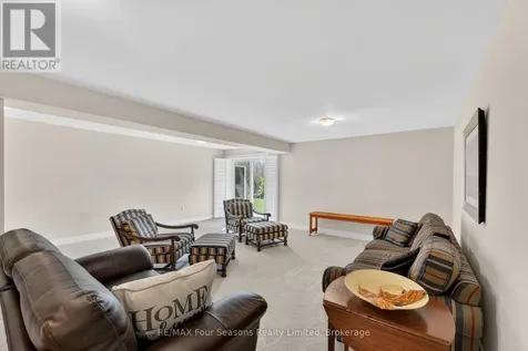 100 Kari Crescent Collingwood ON L9Y 5B4