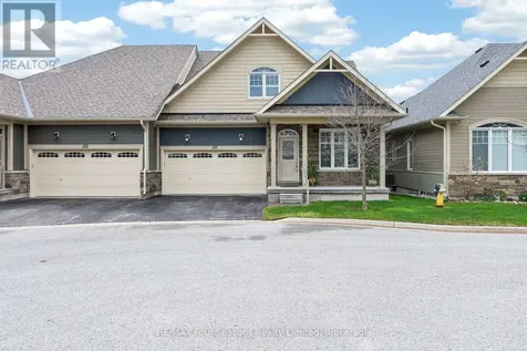 100 Kari Crescent Collingwood ON L9Y 5B4