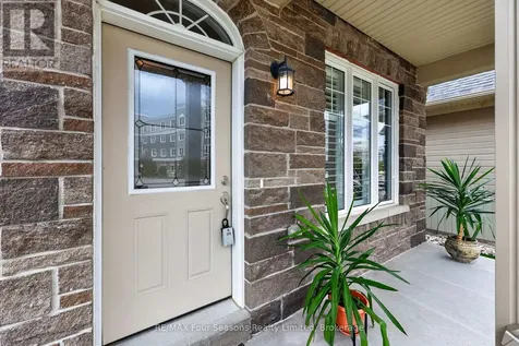 100 Kari Crescent Collingwood ON L9Y 5B4