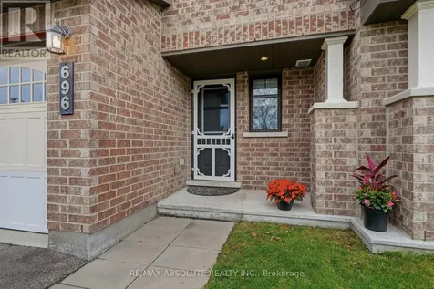 696 Trigoria Crescent Ottawa ON K4A 1A8
