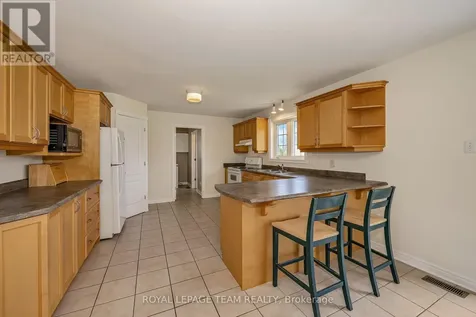 6668 Tommary Drive Ottawa ON K4P 1G8