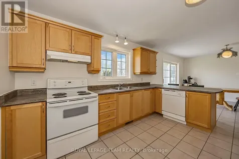 6668 Tommary Drive Ottawa ON K4P 1G8