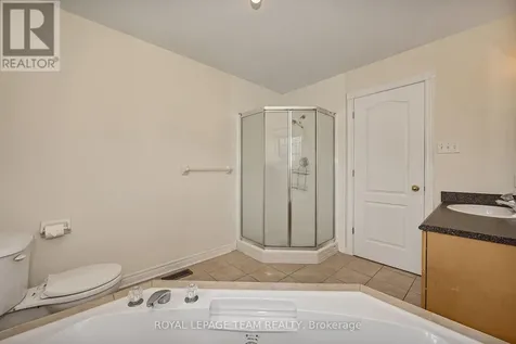 6668 Tommary Drive Ottawa ON K4P 1G8