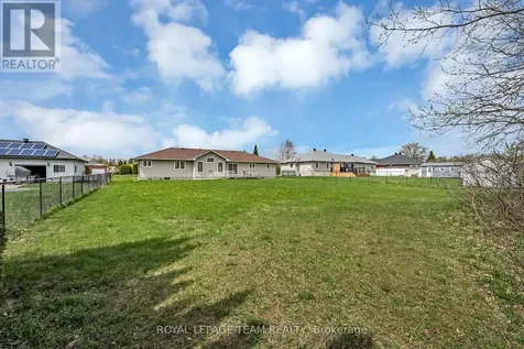 6668 Tommary Drive Ottawa ON K4P 1G8
