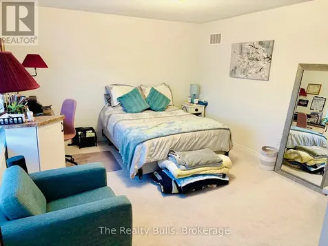 679 Anishinaabe Drive Shelburne ON L6V 2R4