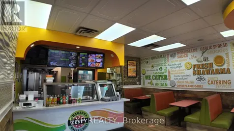 579 Kerr Street Oakville (qe Queen Elizabeth) ON L6K 3E1