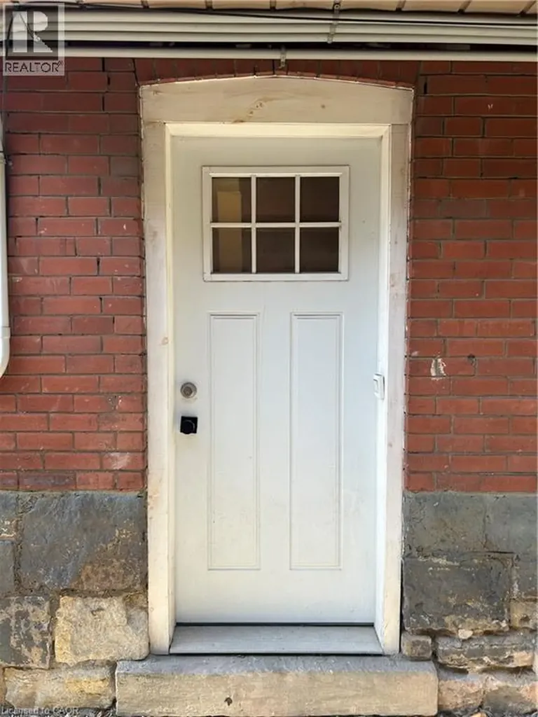 133 Park Row North Hamilton ON L8H 4E7