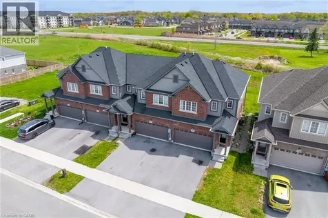 123 Sycamore Street Welland ON L3C 0H9