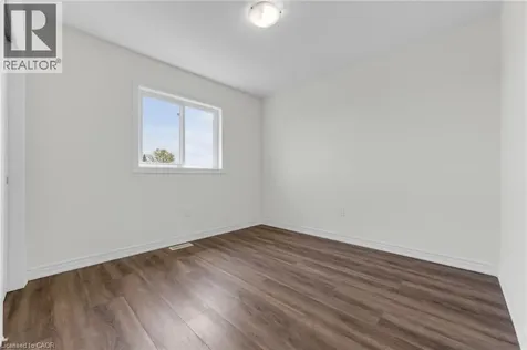 123 Sycamore Street Welland ON L3C 0H9