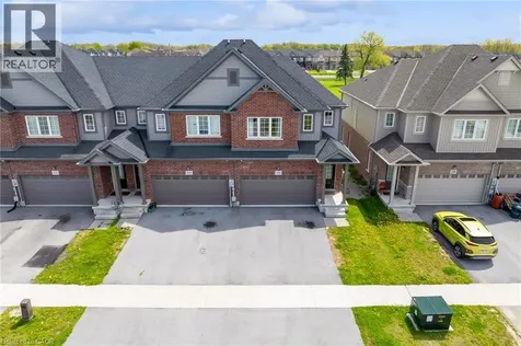123 Sycamore Street Welland ON L3C 0H9