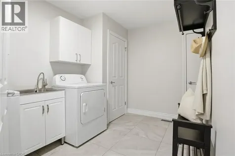 20 Huntingdale Place West Kitchener ON N2A 3K6