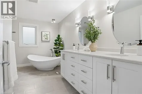 20 Huntingdale Place West Kitchener ON N2A 3K6
