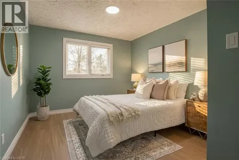 20 Huntingdale Place West Kitchener ON N2A 3K6