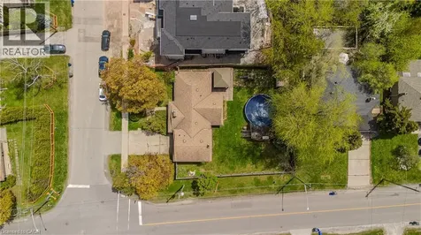 482 Sherin Drive Oakville ON L6L 4J5
