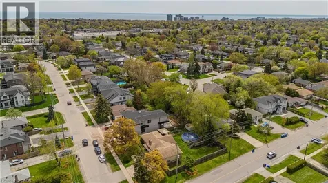 482 Sherin Drive Oakville ON L6L 4J5