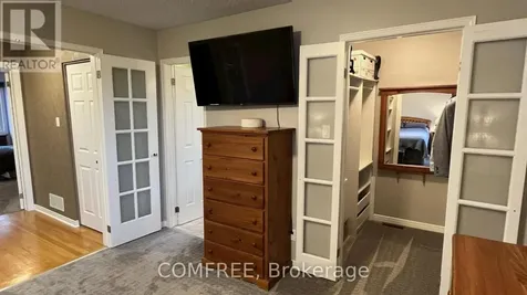 10 Durbin Court Ottawa ON K2L 3T8