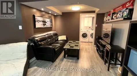 10 Durbin Court Ottawa ON K2L 3T8