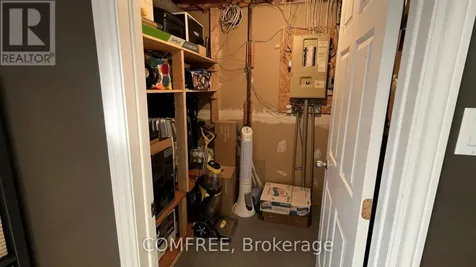 10 Durbin Court Ottawa ON K2L 3T8