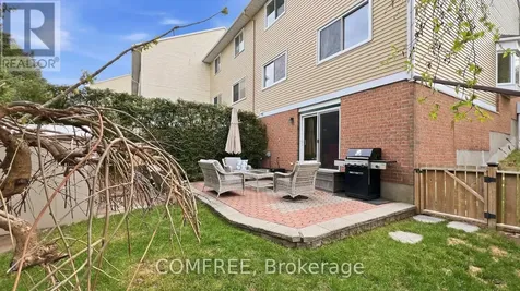 10 Durbin Court Ottawa ON K2L 3T8