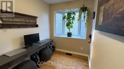 10 Durbin Court Ottawa ON K2L 3T8