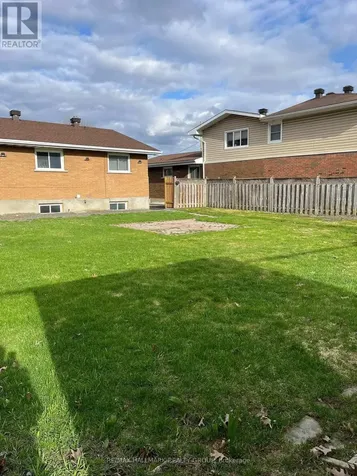 1540 Maxime Street Ottawa ON K1B 3L1