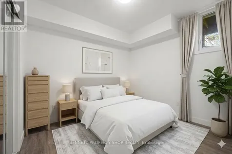 1227 Ridgemont Avenue Ottawa ON K1V 6E6