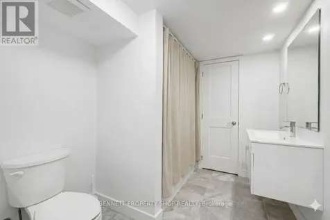 1227 Ridgemont Avenue Ottawa ON K1V 6E6