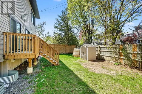 1227 Ridgemont Avenue Ottawa ON K1V 6E6