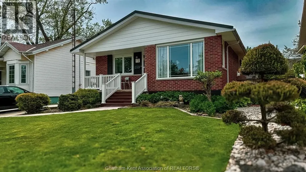 94 Stanley Avenue Chatham ON N7M 3J3