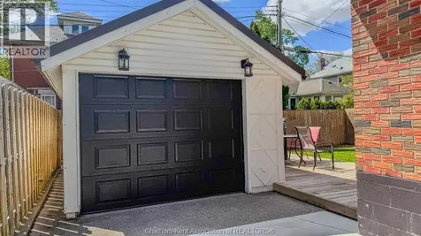 94 Stanley Avenue Chatham ON N7M 3J3