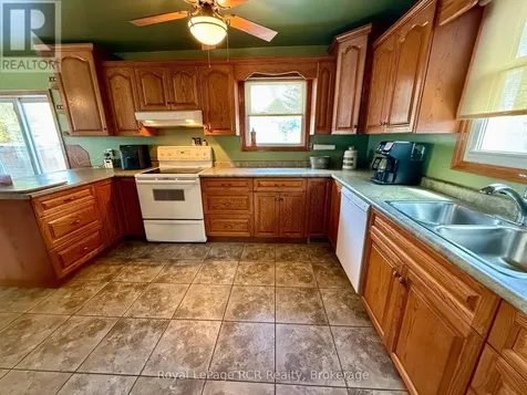 605 7th Avenue Hanover ON N4N 2J9