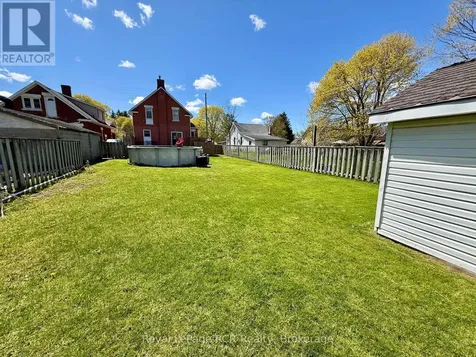 605 7th Avenue Hanover ON N4N 2J9