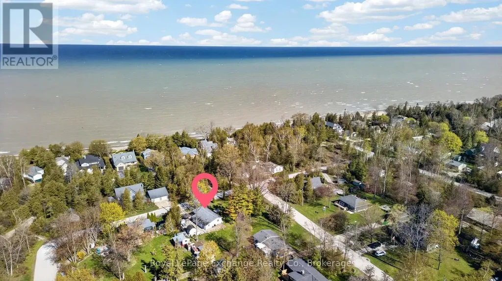 404 Browns Lane Huron-kinloss ON N2Z 2X3