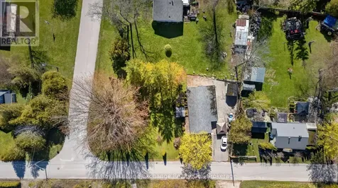 404 Browns Lane Huron-kinloss ON N2Z 2X3