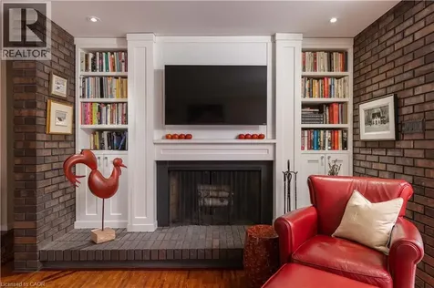 1168 Carey Road Oakville ON L6J 2E4