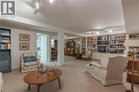 1168 Carey Road Oakville ON L6J 2E4