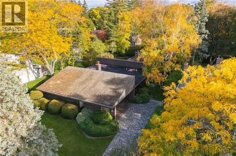 1168 Carey Road Oakville ON L6J 2E4