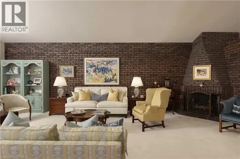 1168 Carey Road Oakville ON L6J 2E4