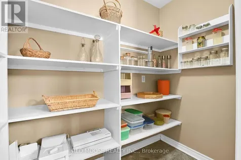 6192 Ravine Way Ottawa ON K1C 2W4