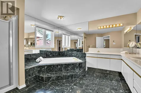 6192 Ravine Way Ottawa ON K1C 2W4