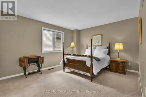 6192 Ravine Way Ottawa ON K1C 2W4