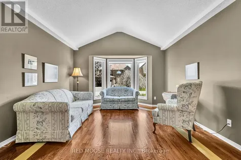 6192 Ravine Way Ottawa ON K1C 2W4