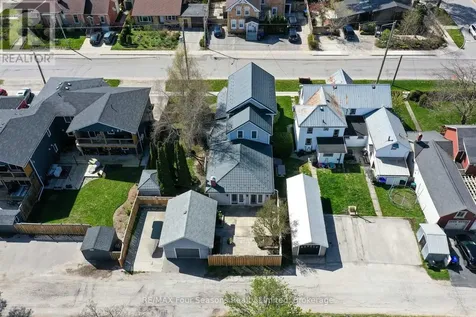 77 Fourth Street West Collingwood ON L9Y 1R5